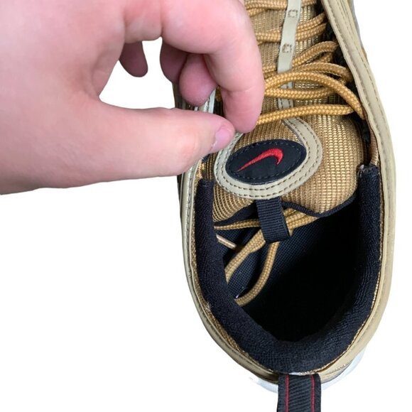 Rare 2017 Nike Air Max 97 OG QS Metallic Gold Size 9.5 - Picture 8 of 12